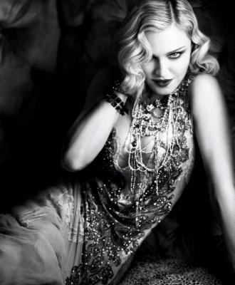 Відверті фото Мадонни прикрасили обкладинку американського глянцевого журналу(ФОТО)