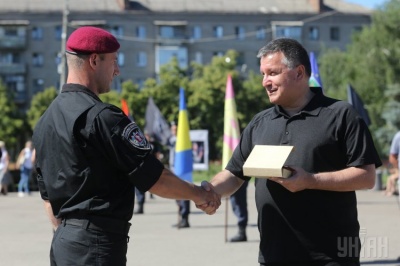 У списку нагороджених «зброєю Авакова» нарахували 7 буковинців