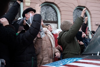 Санта-Клаус на санчатах, Троянський кінь і "Титанік". Що привезли маланкарі до Чернівців (ФОТО)