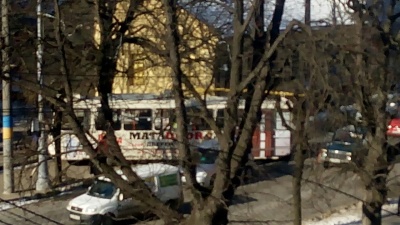У Чернівцях ДТП з новопривезеним тролейбусом (ФОТО)