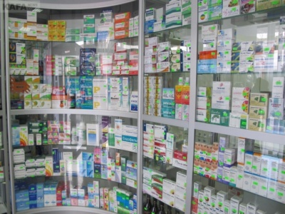 Кабмін, на прохання фармацевтичної індустрії відклав введення референтних цін на ліки 