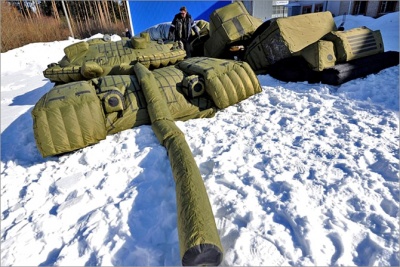 Російське Міноборони вдвічі збільшило замовлення на надувні літаки та танки