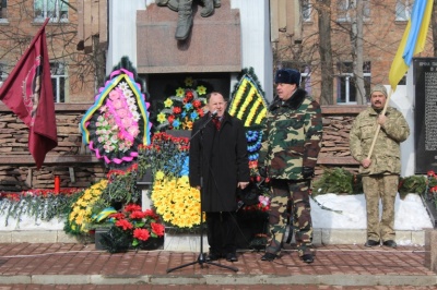 У Чернівцях мітингом і молебнем вшанували пам’ять загиблих в Афганістані