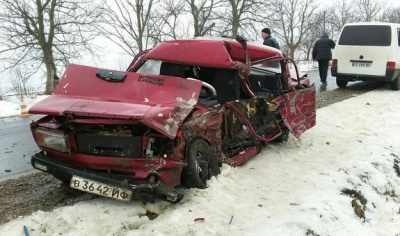 Жахлива ДТП на Буковині: двоє дітей та їхній батько у надважкому стані в реанімації (ФОТО)