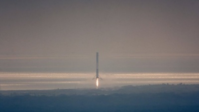 SpaceX успішно запустила ракету-носій: опублікували фото та відео