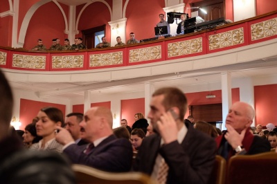 Загиблих на Майдані чернівчан Аксенина і Щербанюка нагородили посмертно відзнаками облради