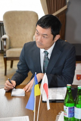 Японський дипломат прочитав лекцію в Чернівецькій міськраді Японський дипломат прочитав лекцію в Чернівецькій міськраді