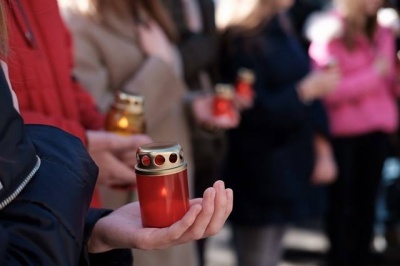 «Помер на війні, та не від ворожої руки»: у Чернівцях відкрили пам’ятну дошку герою АТО Ігорю Парфентьєву (ФОТО)