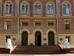 Чернівецька ОДА подала до суду на рішення районної ради