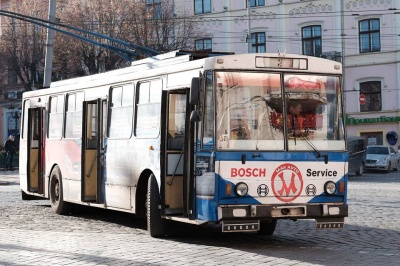 У Чернівцях — нестача водіїв та кондукторів тролейбусів