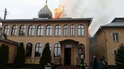 Чоловічий монастир на Буковині після пожежі: згорів дах і відбуваються богослужіння