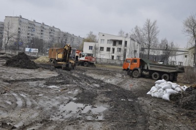 На новому стадіоні у Чернівцях зможуть тренуватися і діти, і дорослі (ФОТО)