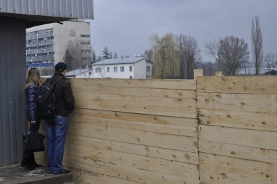 На новому стадіоні у Чернівцях зможуть тренуватися і діти, і дорослі (ФОТО)