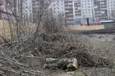 На новому стадіоні у Чернівцях зможуть тренуватися і діти, і дорослі (ФОТО)