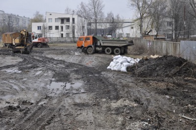 На новому стадіоні у Чернівцях зможуть тренуватися і діти, і дорослі (ФОТО)