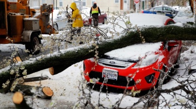 У США потужна снігова буря, загинуло щонайменше четверо людей