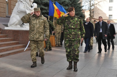 У Чернівцях зустрілися начальники українського та румунського Генштабів