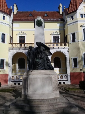 У Чернівцях на "гарячому" затримали вандалів