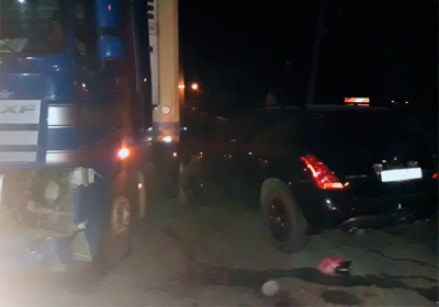 На Буковині вантажівка наїхала на двох осіб: одна з потерпілих померла у лікарні