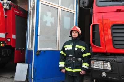 Чернівецькі рятувальники отримали нові машини для гасіння пожеж