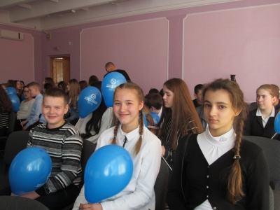 Чернівецькі школярі зібрали майже 500 кілограмів батарейок (ФОТО)