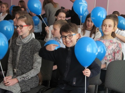 Чернівецькі школярі зібрали майже 500 кілограмів батарейок (ФОТО)