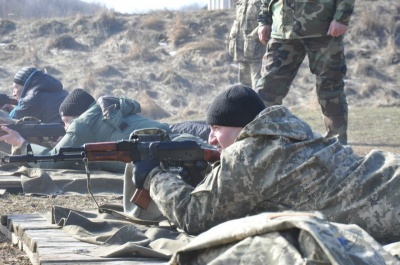 Під час військових зборів простіше укласти контракт, - військкомат