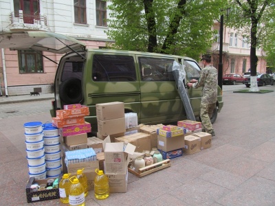 Із Чернівців на передову відправлять автівку, яку підготували волонтери(ФОТО)