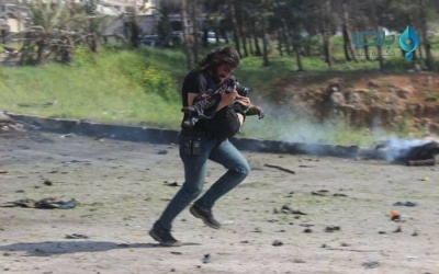 Сирійський фотокореспондент зупинив зйомку, щоб врятувати хлопчика