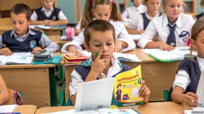 У вівторок у школах Чернівців відновлять навчання