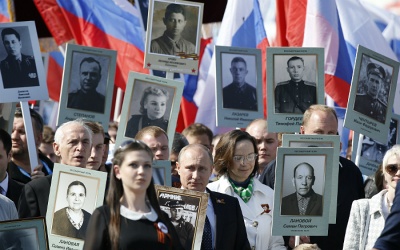 ЗМІ: У Москві на акції "Безсмертний полк" понесуть портрети вбитих на Донбасі бойовиків 
