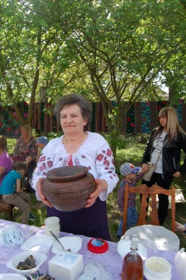 У Садгорі на етносвяті пригощали Рогізнянськими галушками (ФОТО)