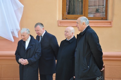 У Чернівцях відкрили дві пам`ятні дошки  колишньому ректору ЧНУ (ФОТО)