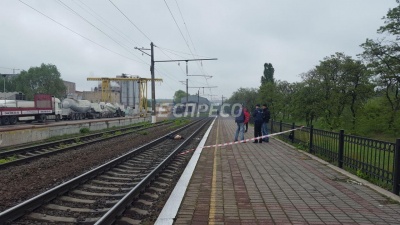 У Києві неподалік залізничної станції потяг переїхав чоловіка