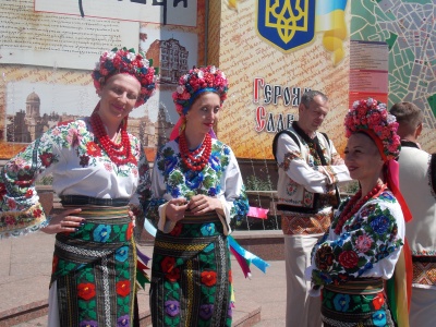 Тараса Шевченка вшанували буковинці на Центральній площі в Чернівцях (ФОТО)