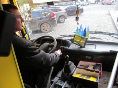 Головний поліцейський Чернівців закликав водіїв маршруток не порушували Правила дорожнього руху