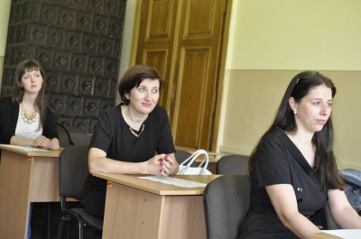 У Чернівцях перевіряли, як майбутні держслужбовці володіють українською мовою (ФОТО)