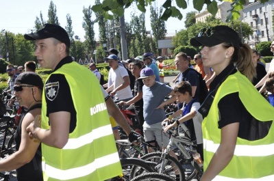 Понад півтисячі охочих взяли участь у велодні у Чернівцях (ФОТО)