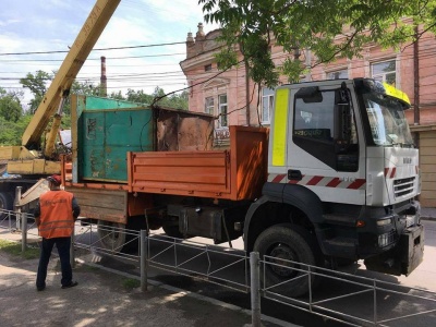 Інспекція Обшанського демонтувала у Чернівцях ще два МАФи (ФОТО)