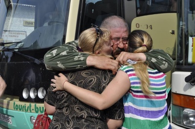 Із Чернівців на військові збори відправили майже 170 резервістів (ФОТО)