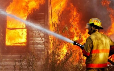 На Буковині горів житловий будинок - господар втратив свідомість, намагаючись погасити пожежу