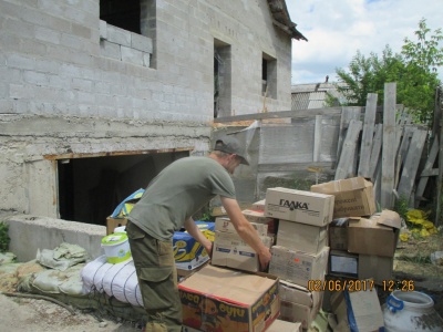 «У хлопців нема змінного одягу»: волонтер з Чернівців розповів про ситуацію на передовій (ФОТО)