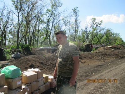 «У хлопців нема змінного одягу»: волонтер з Чернівців розповів про ситуацію на передовій (ФОТО)