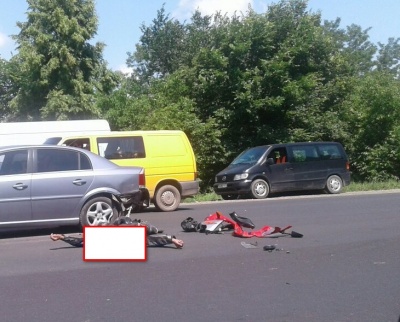 У ДТП біля Чернівців пасажир мотоцикла загинув