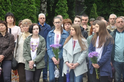 У Чернівцях відкрили оновлену Алею Слави загиблим героям АТО