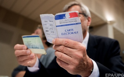 На парламентських виборах у Франції фіксують вкрай низьку явку виборців
