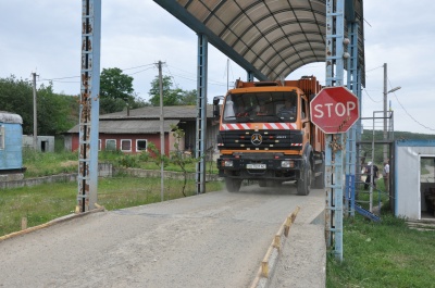 На смітник у Чорнівці заборонять завозити батарейки