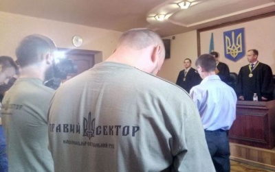 Суд визнав винними підозрюваних в участі в перестрілці в Мукачеві та відпустив їх на волю