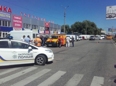 У Чернівцях правоохоронці перекрили рух транспорту біля Калинки: сапери шукали вибухівку