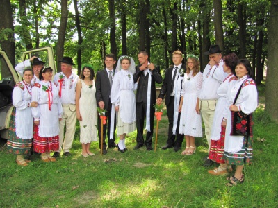 У Чернівцях на фестивалі справляли три весілля – українське, румунське та польське (ФОТО)